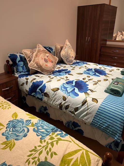 009- Studio Apartment In Ealing F5 ภายนอก รูปภาพ