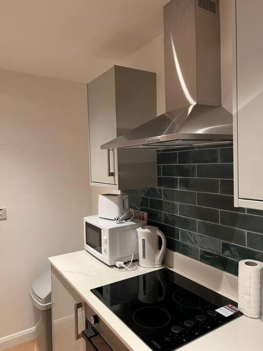 009- Studio Apartment In Ealing F5 ภายนอก รูปภาพ